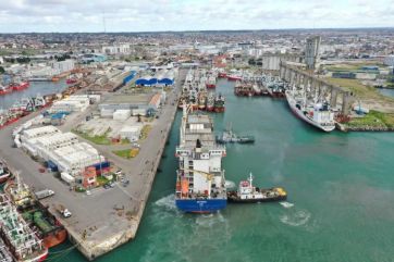 Puertos bajo presión: la Provincia arma un consejo y tira un salvavidas a las terminales