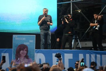 Kicillof sigue con su plan tras el planteo de Máximo y surgen nombres para una lista