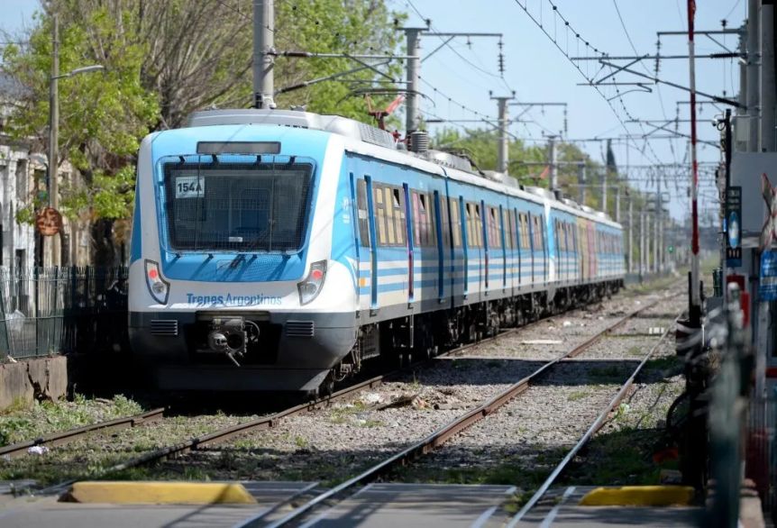 Jueves sin trenes: La Fraternidad lanzó un paro nacional por reclamos salariales