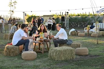 Luis Vivona participó de la inauguración de la nueva sede de Bodega Gamboa en General Madariaga