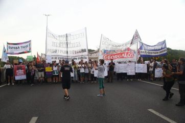 País paralizado y tensión política: masivo paro de la CGT contra la reforma laboral