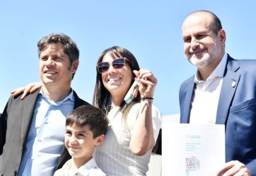 Kicillof no mira atrás: “Estoy construyendo una alternativa sin espejo retrovisor”