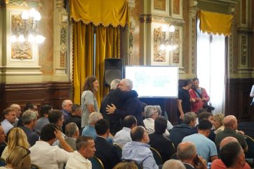 Kicillof dijo que coparticipará con los distritos lo que se recupere de la deuda nacional