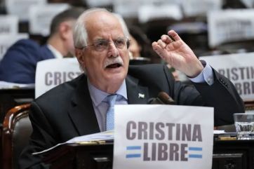 Diputados de Kicillof van por Adorni ante la quita de recursos de Nación a PBA