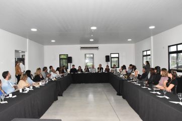 Preocupados por la crisis social, funcionarios de PBA reunieron a concejales de la región capital