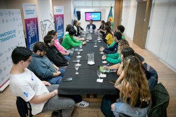 Junto a la FULP, Marinucci confirmó que la provincia sostendrá los 45 viajes del boleto estudiantil