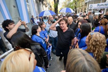 Kicillof reunió al consejo del PJ: afiliaciones y formación política en un contexto de crisis