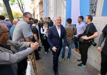 Kicillof reunió al consejo del PJ: afiliaciones y formación política en un contexto de crisis