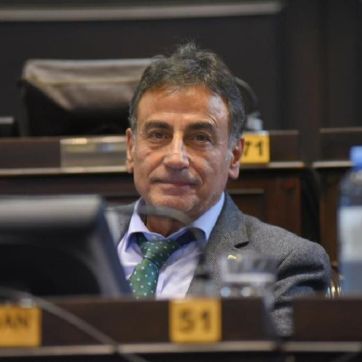 Un doble feriado que acelera los tiempos para sesionar en la Legislatura