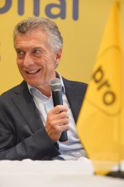 Macri reunió a legisladores de todas las provincias para fortalecer el armado federal del PRO