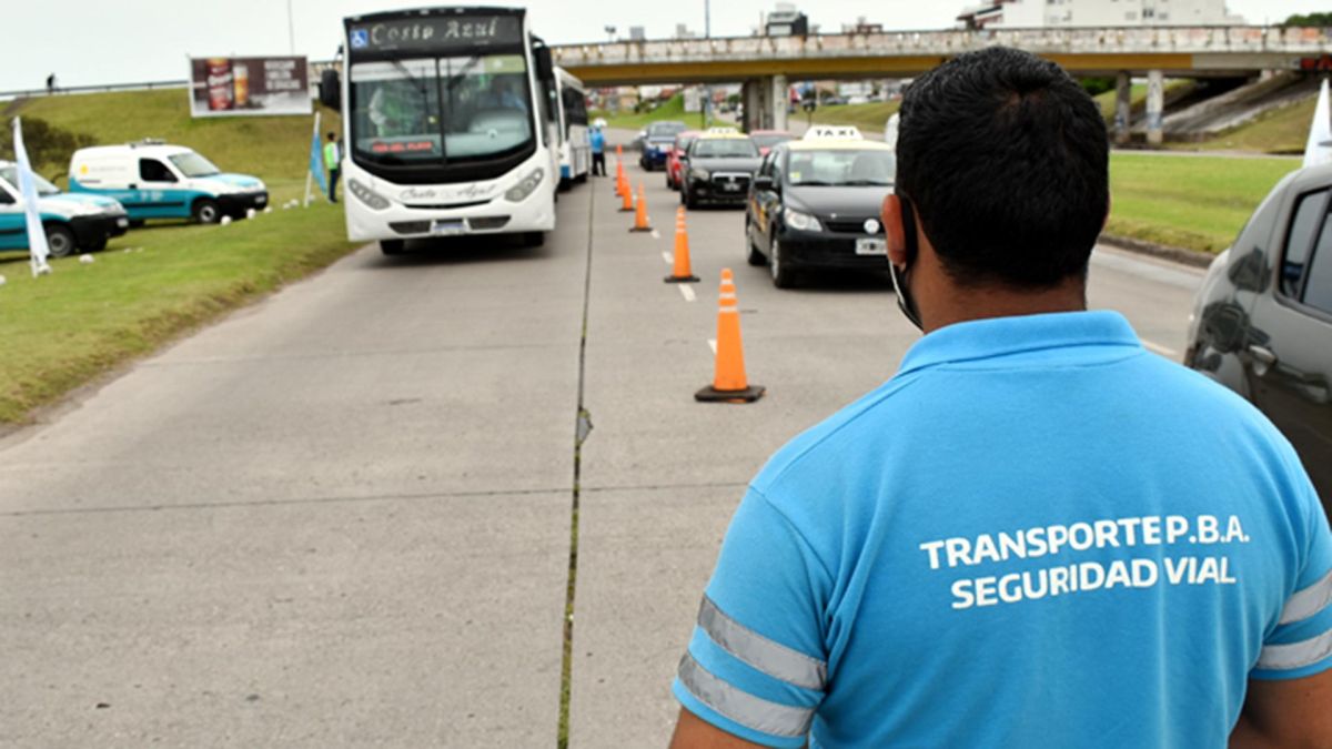 De cacería: Transporte repartió multas millonarias y apunta contra los servicios irregulares