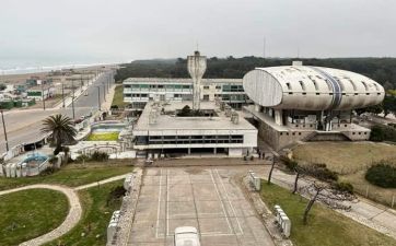 Se subastó el casino de Necochea: adjudicaron el histórico complejo por casi $4.900 millones