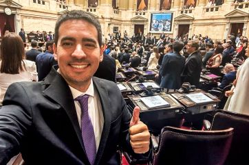 Con nuevo vocero y una foto de respaldo a Adorni, Milei busca recuperar el control de la agenda