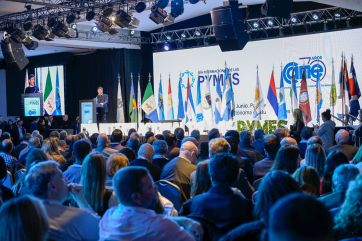 Día Internacional de Pymes: Kicillof y Jorge Macri compartieron acto con posturas distintas