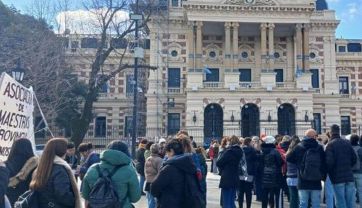 Nuevo round: la provincia convocó a gremios docentes para paritarias