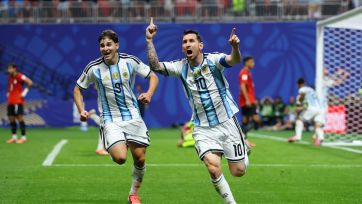 Argentina ganó un partido para el infarto y está en los cuartos de final