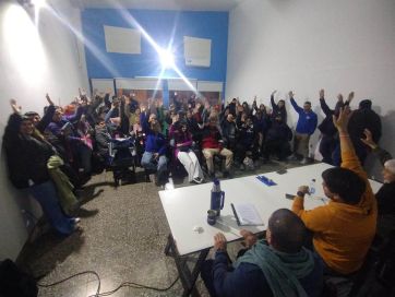 Provincia demora el salvavidas y los municipales arrinconan a un intendente