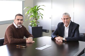 En su camino a la Gobernación, Ferraresi busca adhesiones por dentro y por fuera