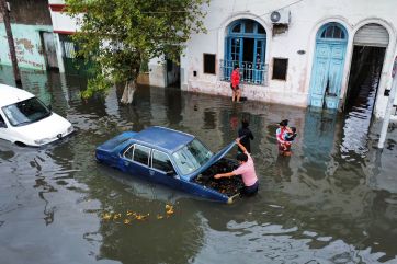 Temporal paraliza el AMBA: calles anegadas, vuelos afectados y miles de usuarios sin luz