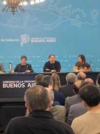 Kicillof presentó medidas contra el superniño y cruzó a Milei: “Un gobierno terraplanista”