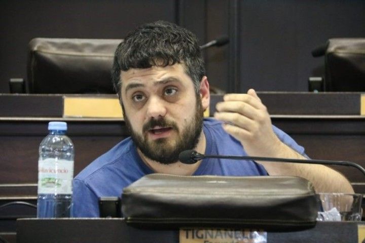 La Cámpora quiere frenar el sobreendeudamiento: propone regular prestamistas y limitar las cuotas