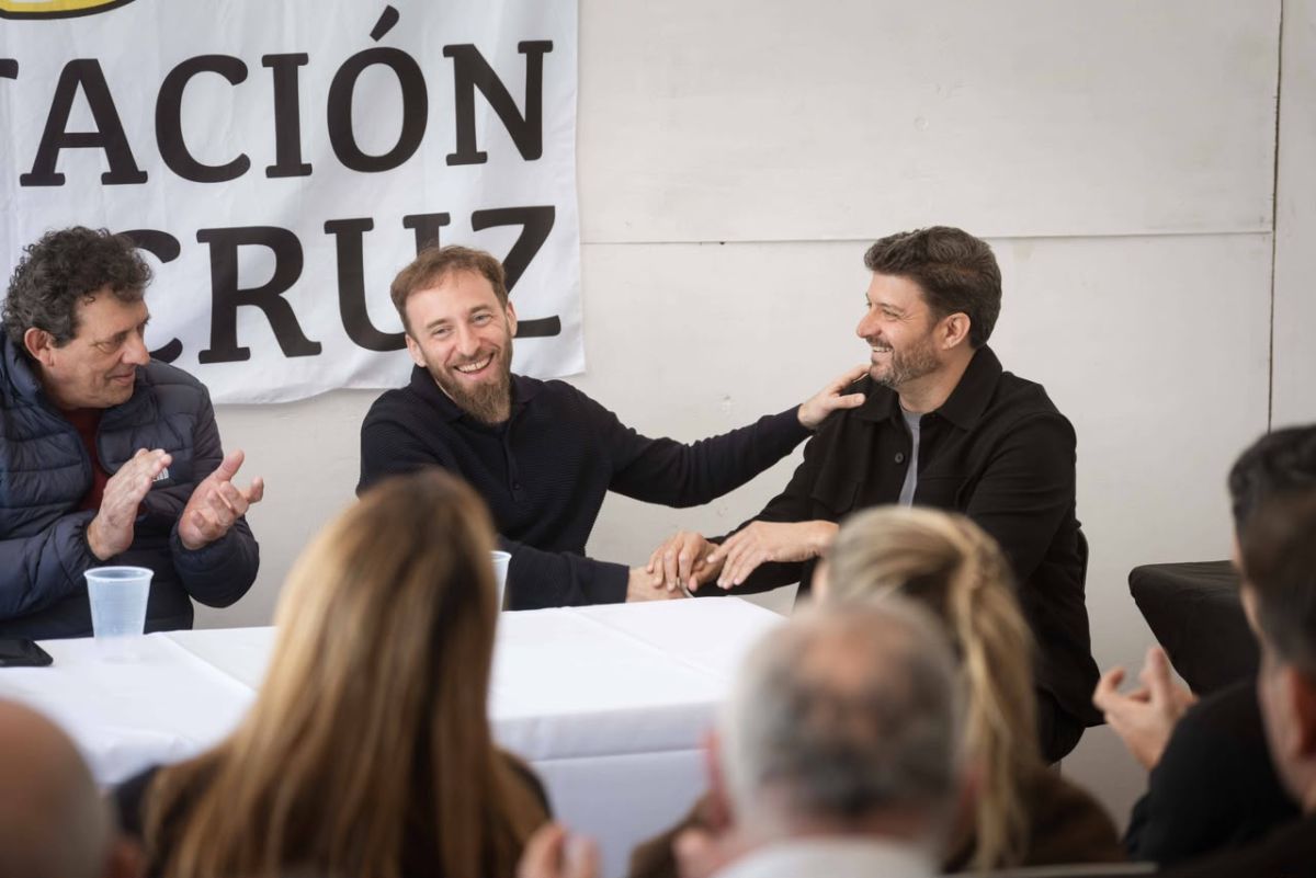 Otermín recorrió Exaltación de la Cruz y pidió mayor organización ante el “desgobierno de Milei”