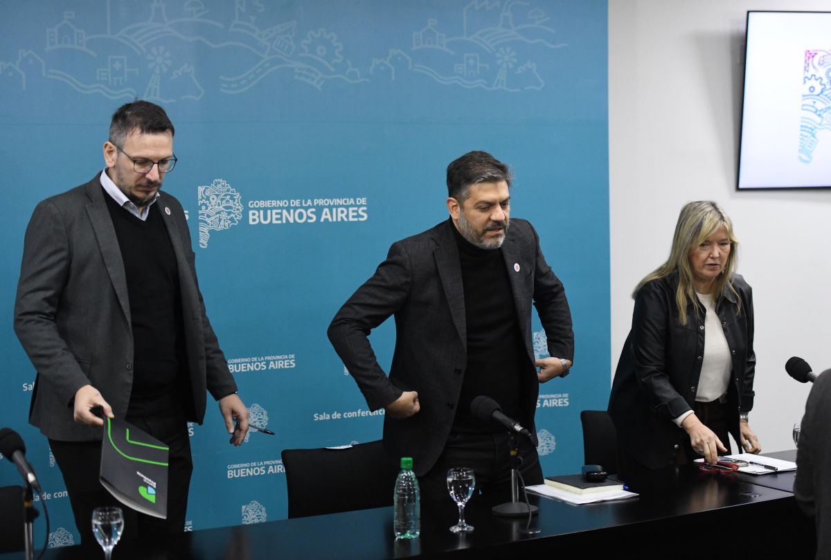 Kicillof arma las valijas y mete presión en la interna del peronismo rumbo a 2027