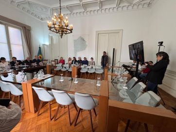La interna se coló en la Legislatura y volvió a separar al MDF de La Cámpora