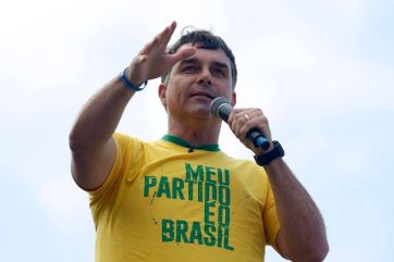 Brasil va a las urnas en una elección polarizada que apunta al balotaje