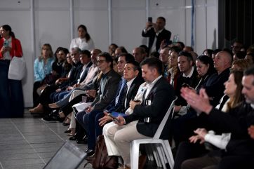 Kicillof busca aliados en la agenda educativa mientras enfrenta reclamos salariales