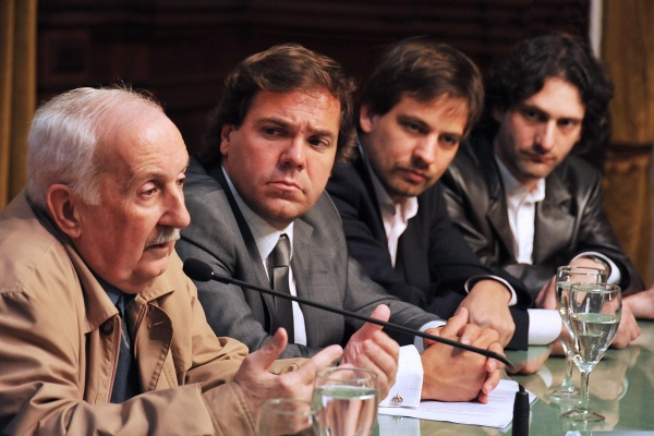 Norberto Galasso disertó en Casa de Gobierno