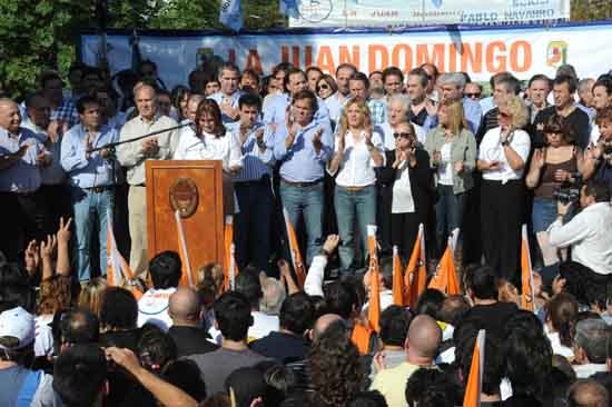 Sciolistas y opositores marchan por Rucci