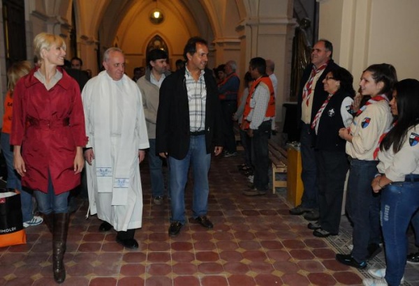 Desde Luján, Scioli llamó a