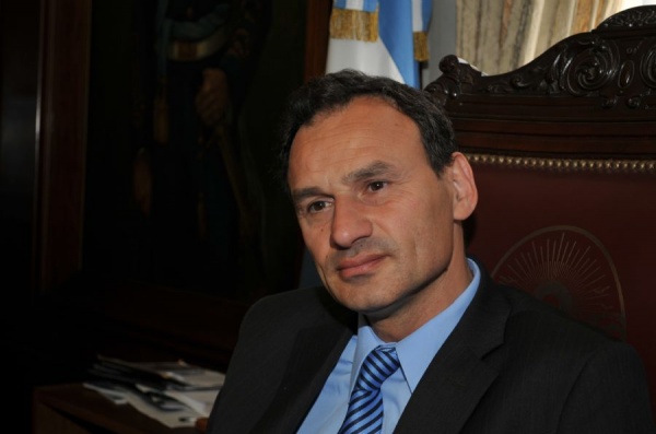 Bruera desvía fondos que deben ir a seguridad