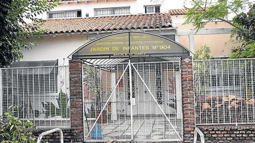 Reclamo de estatales por deuda en Jardines