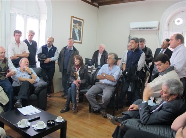 Luego de reunión con Scioli, el agro responde