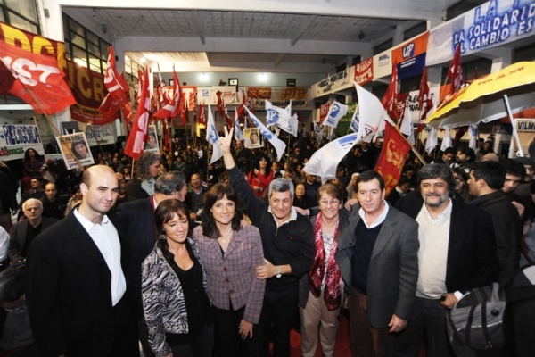 El Frente Podemos presentó a sus candidatos