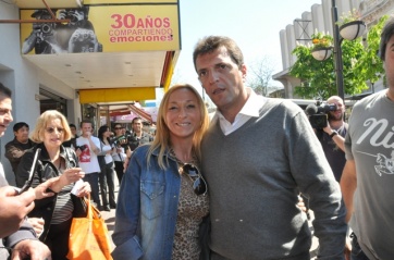 Un día en la campaña de Sergio Massa