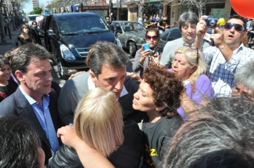 Un día en la campaña de Sergio Massa