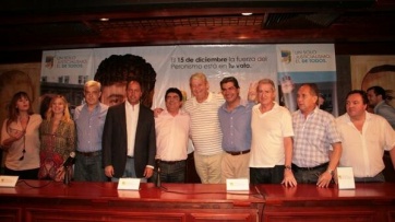 Espinoza tiene candidato para sustituir a CFK