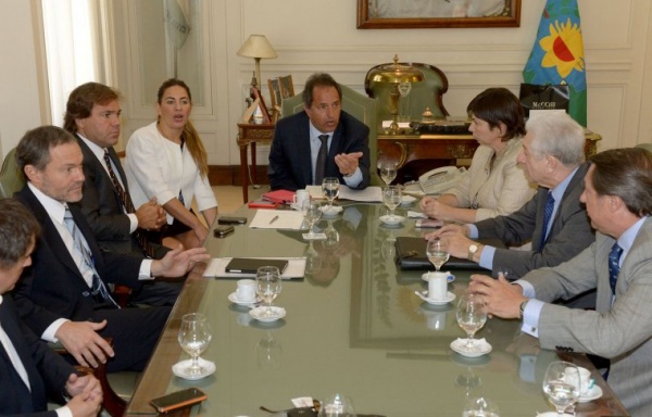 Scioli, con su Gabinete por los docentes