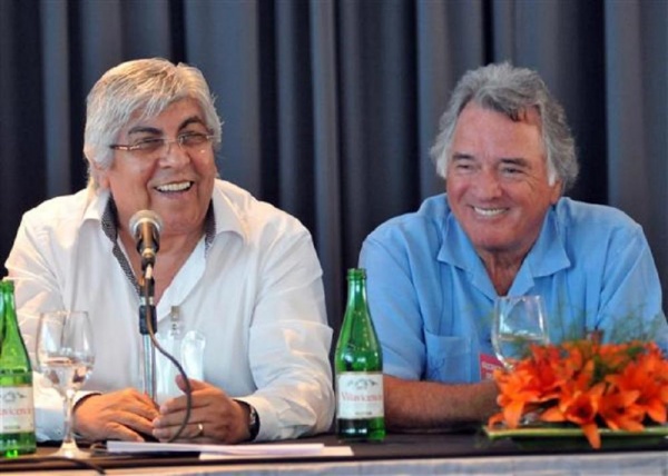 Con Blumberg, Moyano copó la Plaza de Mayo