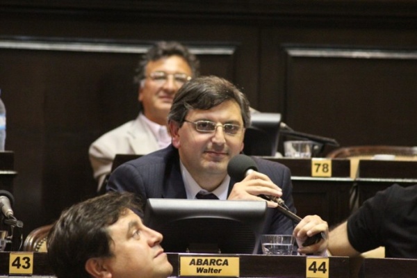 PASO: Diputado K no apoyará a Scioli si gana