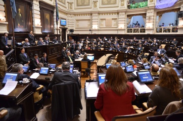 Diputados: incipientes fisuras en el bloque K