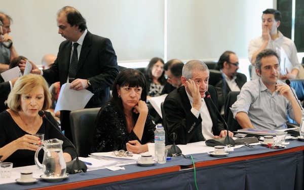 Dictamen favorable a votar por el Parlasur
