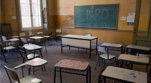 Docentes levantan el paro y van a las rutas
