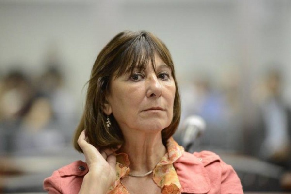 Ex ministra, condenada a tres años