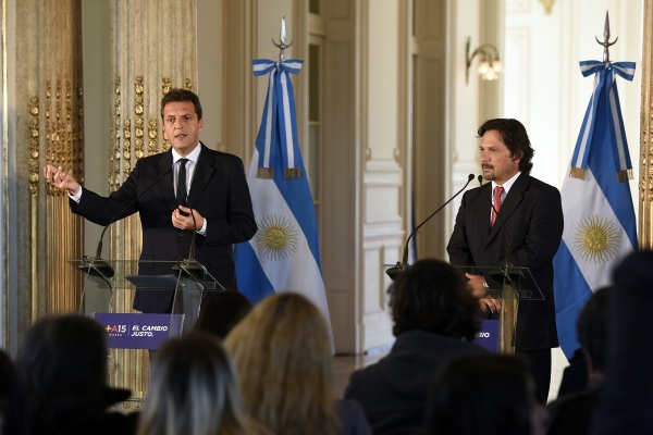 Operativo presentación: Massa y Sáenz, juntos