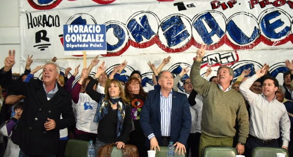 Diputado K llama a “poner el corazón”