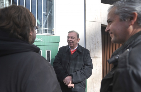 Esperando el resultado, Zúccaro se muestra